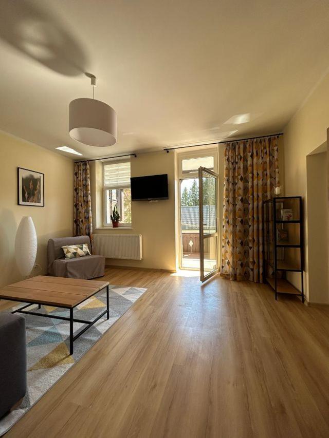 Apartament Nad Galeria Blisko Centrum Kudowy Kudowa Zdroj Exterior photo
